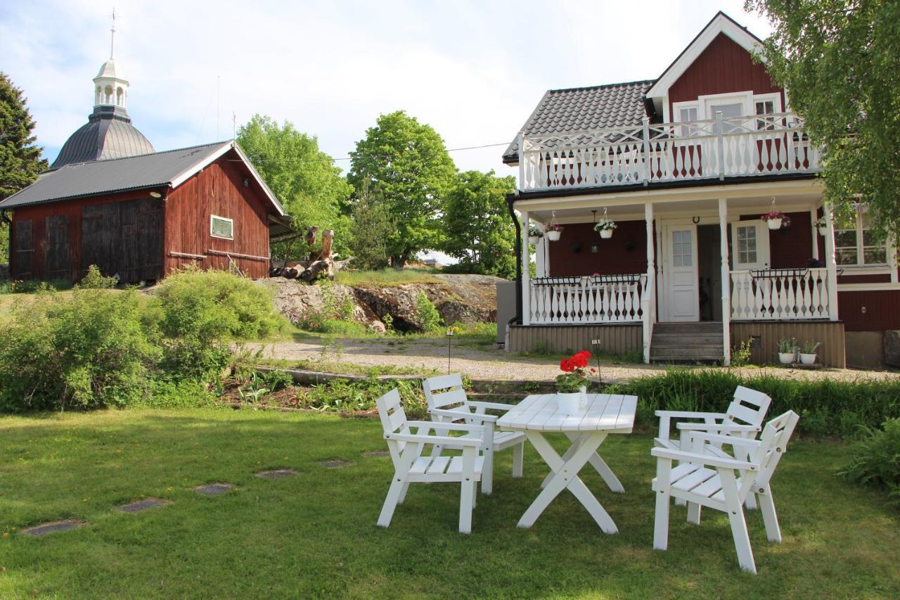 Hedesunda Bed & Breakfast Exterior photo